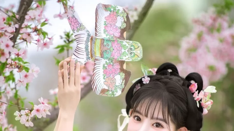 R星每日挑战蜜桃影视传媒导读：鲁鲁网方向的观看建议播放预览封面